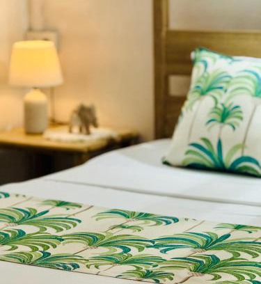Coromandel Bed & Breakfast | Chez L'habitant Gravier Villa Océan Rodrigues