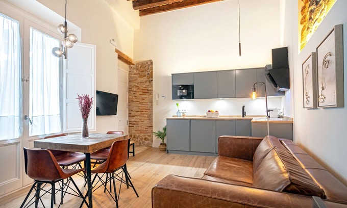 Old Town Apartment | Chic apartment in cadiz center. Plaza de España V