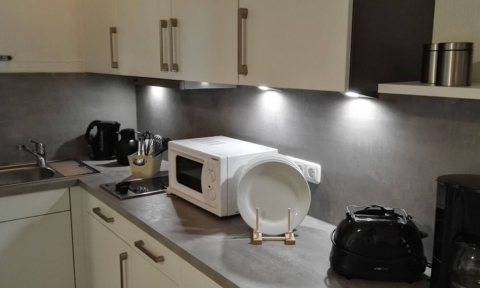 Busum Apartment | Chic apartment with balcony near the pearl bay