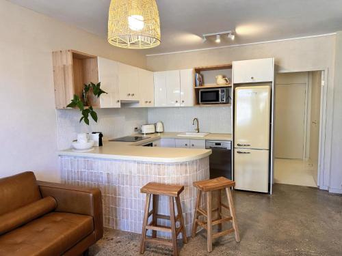 Coffs Harbour Apartment | Chic Beachside 2 Bedroom Apartment in Beautiful Coffs Harbour