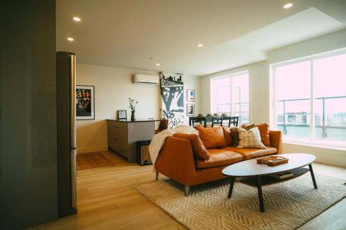 North End Apartment | Chic Cozy Retreat - 2BR - Stunning North End Views