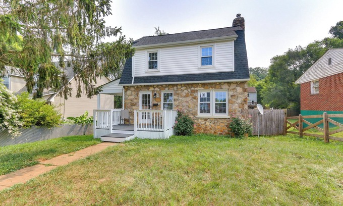 Front Royal House | Chic Front Royal Retreat Near Shenandoah River!