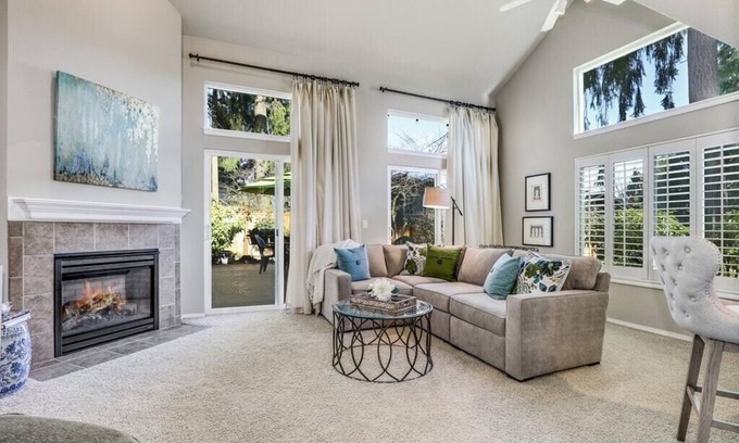 Kirkland House | Chic Kirkland Retreat: King Bed, Private Patio, Minutes from Downtown & Lake WA