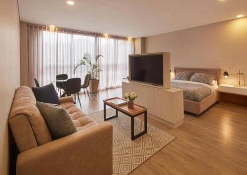 Antiguo Country Apartment | Chic Loft 701 Steps from El Virrey Park by LetoH