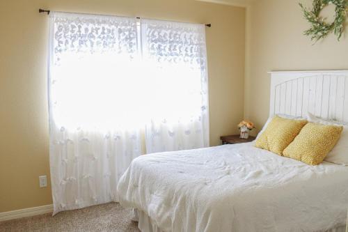 Sheridan House | Chic Residence Near DT Sheridan