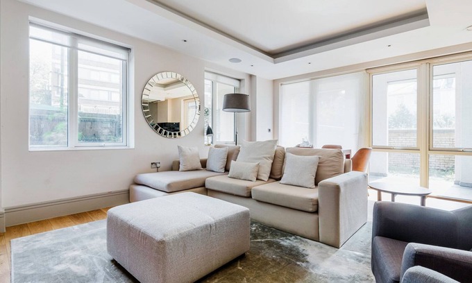 Primrose Hill Apartment | Chic St. John's Wood 1BR w/Elevator, Fully Furnished, by Blueground