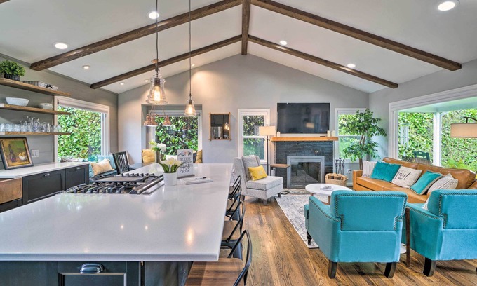 Lincoln Cottage | Chic Vancouver Cottage: 1 Mile to Main Street