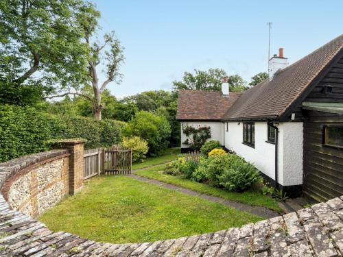 Little Missenden House | Chilterns Farm Cottage Hideaway Pass the Keys