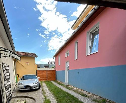 Tyn nad Vltavou House | Chocholáčovna