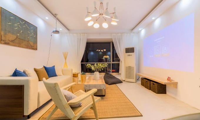 Jeifangbei Central Business District Apartment | Chongqing Yuzhong·JieFangbei· Locals Apartment 00132880