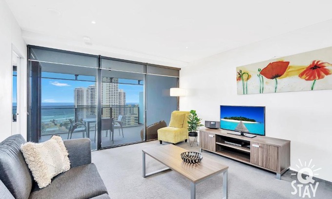 Surfers Paradise Apartment | Circle on Cavill – 1 Bedroom Ocean Spa Unit, Surfers Paradise