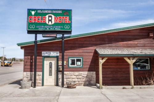 East Glacier Park Village Hotel | Circle R Motel