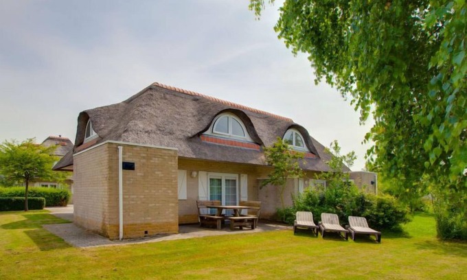 Municipality of Hellevoetsluis House | Citta Romana by Interhome