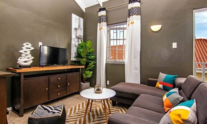 Colon Apartment | Citylife Apartments - Pool/Free Parking/in Willemstad. Apartment O