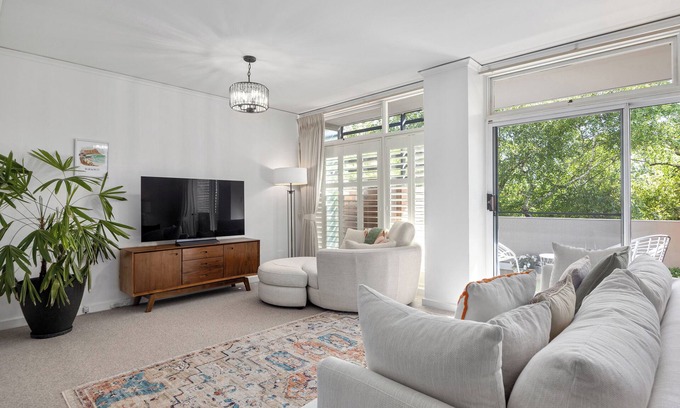 Toorak Apartment | Citys Edge Urban Retreat - Your Tranquil Retreat