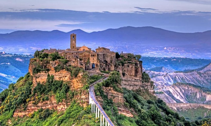 Civita di Bagnoregio Villa | Civita di Bagnoregio Villa Sleeps 8 WiFi