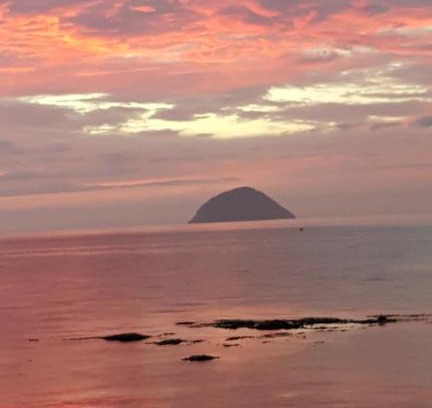 Girvan House | Clach Mhor