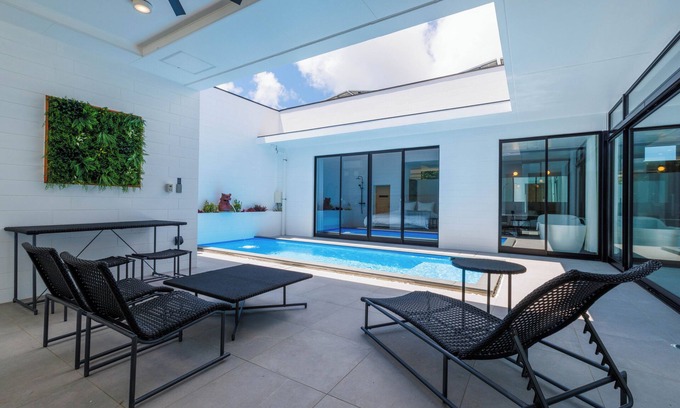 Miyakojima Villa | CLASS THE FIRST