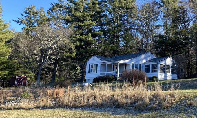 Stone Ridge Cottage | Classic Cottage w/Beautiful Catskill View, onn5 peaceful acres. Weekly discount!