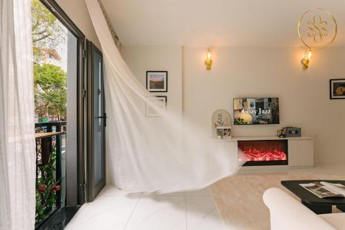 Old Quarter Apartment | Classic house 3MasterBR HoanKiem Lake by SSens Homes