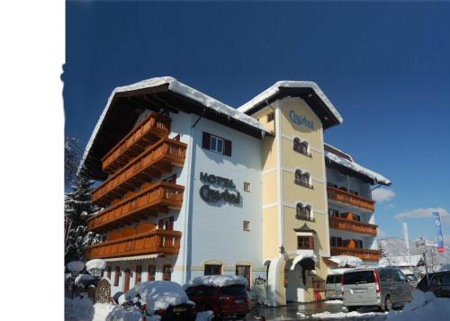 Sankt Johann in Tirol Hotel | Classic Rooms by Crystal