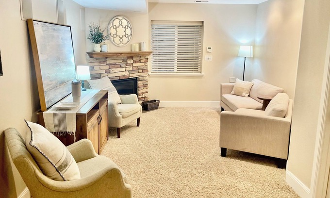 Orchard South House | Clean and pretty 1-bedroom basement with AC, WiFi in ideal location in Orem