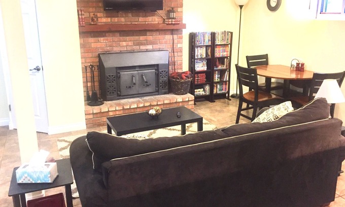 Elko House | Clean & Cozy Elko Guest Suite