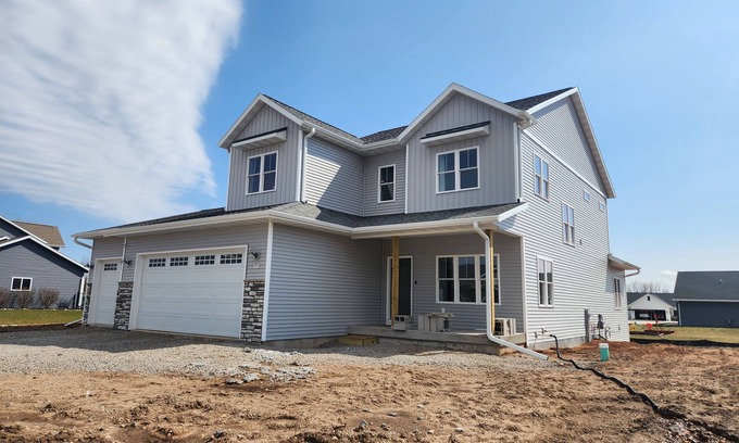 Butte Des Morts House | Clean, family friendly rental in a safe neighborhood!