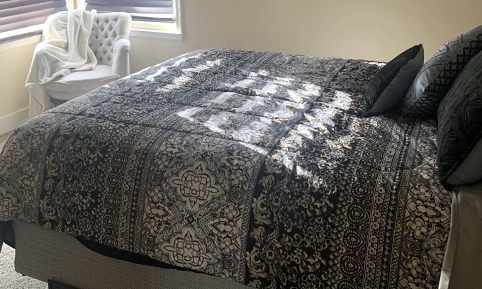 Winnemucca House | Clean home in the heart of downtown Winnemucca - 2 blocks to food, bars, tourism