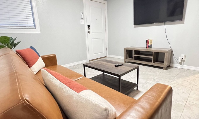 Biggs Field Apartment | Clean & Updated in Gated Community by Ft Bliss Unit 4n