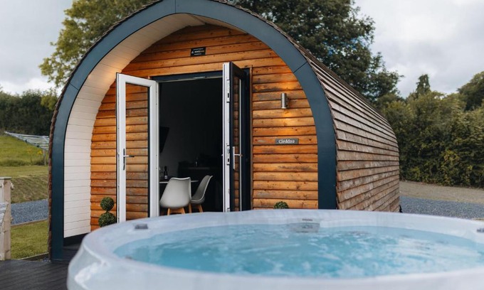 New Moat House | Cleddau
