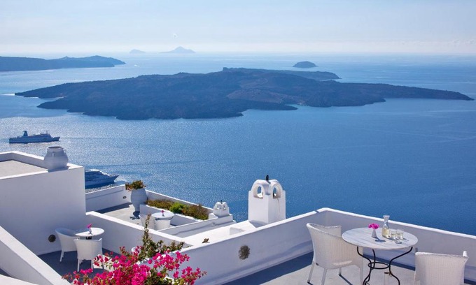 Firostefani Hotel | Cliff Side Suites
