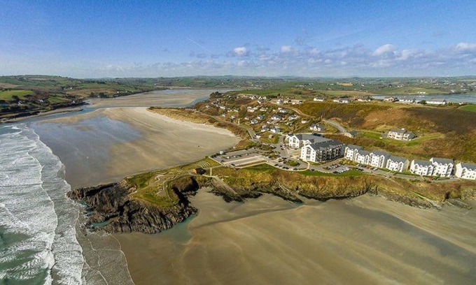 Inchydoney House | Clonakilty Inchydoney West Cork Modern 4 Bed overlooking beach panoramic views