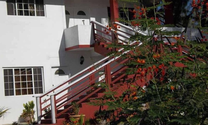 Buccoo Apartment | Close to Beaches and Golf