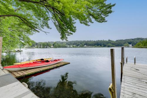Forest Grove Apartment | Close to Colleges Worcester Apt with Lake Access!
