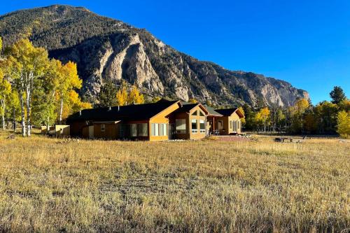 Nathrop House | Close to Hot Springs Chalk Creek Meadows Home!