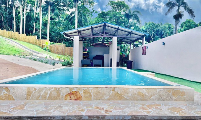 Mameyes I House | Close to Luquillo beach and el yunque, 30 minutes to San Juan airport