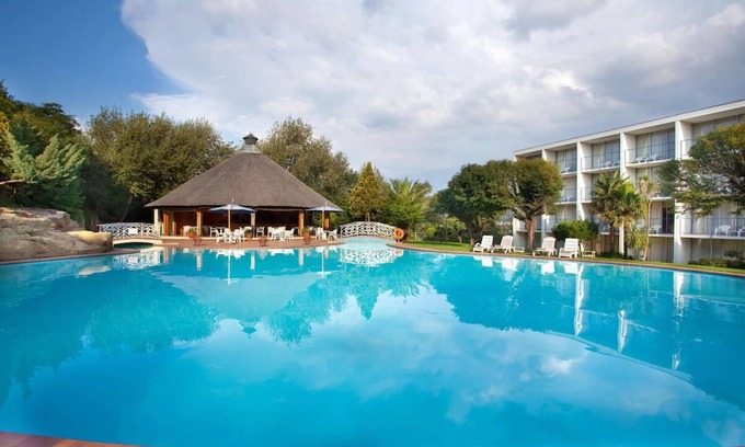 Maseru House | Close to Makoanyane Square! Have Fun w/the Onsite Casino and Pool! Free Parking