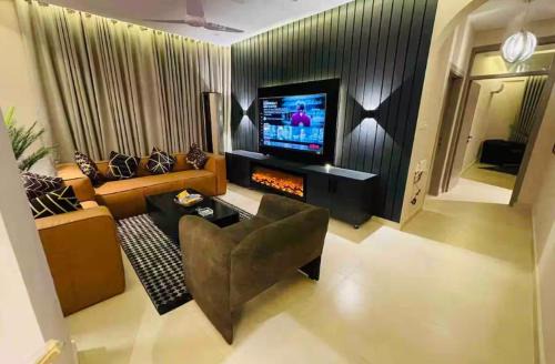 Peshawar Apartment | Cloud Nine Villa