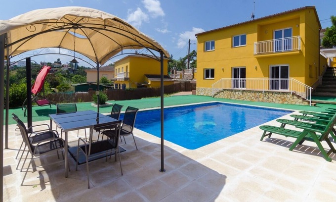 Macanet de la Selva Villa | Club Villamar - Nice and cozy house with private pool surrounded by lawn and located in a very qu...
