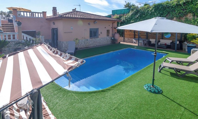 Macanet de la Selva Villa | Club Villamar - A quiet, fully detached villa with private parking, modern interiors, a pool, and.