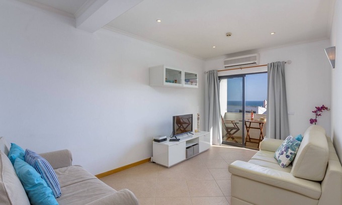 Albufeira Apartment | Clube do Monaco Cozy Sea View 1-bed Apartment in Heart of Town