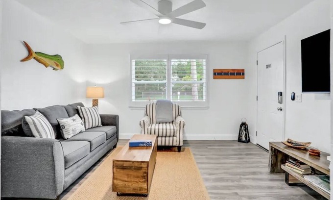 Totem Park Cottage | Coastal Cottage Close to New Smyrna Beach