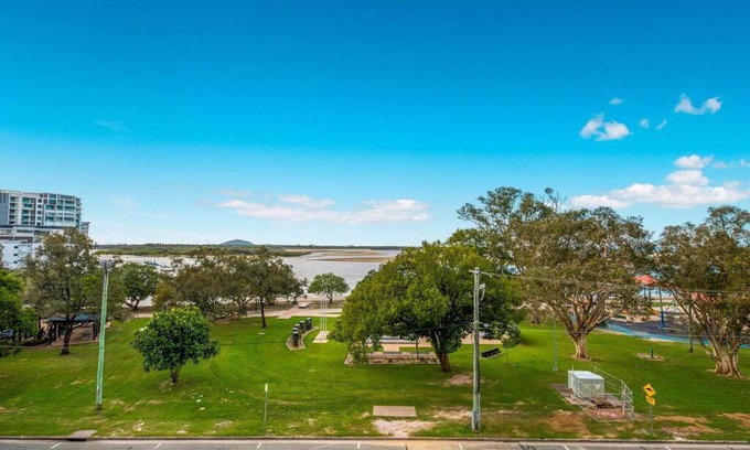 Maroochydore Apartment | COASTAL ESCAPE@ The Cosmopolitan Unit 20806