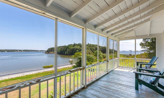 Georgetown Cottage | Coastal Haven - The Grey Cottage, 3 bedrooms on tidal bay