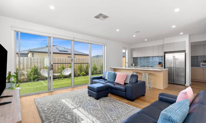 St Leonards House | Coastal Retreat in St Leonards
