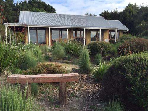 Fish Creek House | Coastline Cottage Fish Creek- close to The Prom