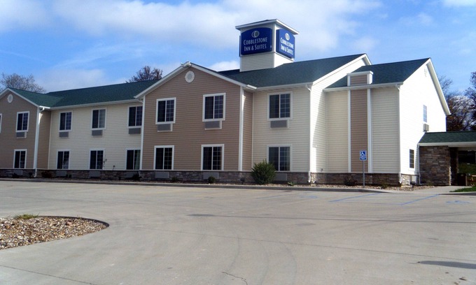 Bloomfield Hotel | Cobblestone Inn & Suites - Bloomfield