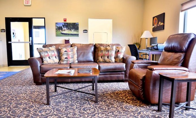 Monticello Hotel | Cobblestone Inn & Suites - Monticello