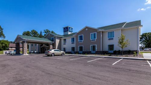 Barron Hotel | Cobblestone Inn & Suites - Barron